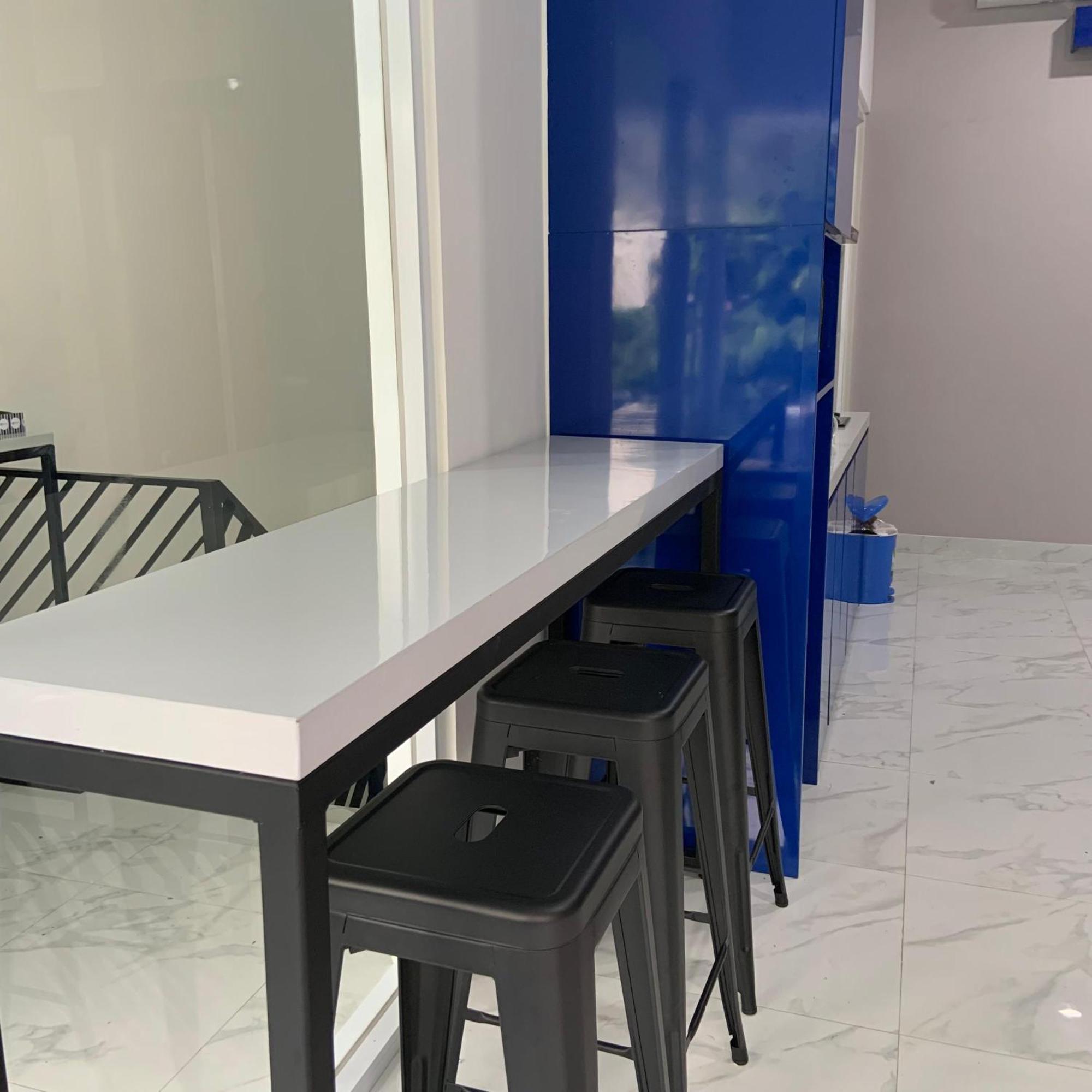 Отель Rosalyne Sleepbox Malioboro 3 Джокьякарта Экстерьер фото